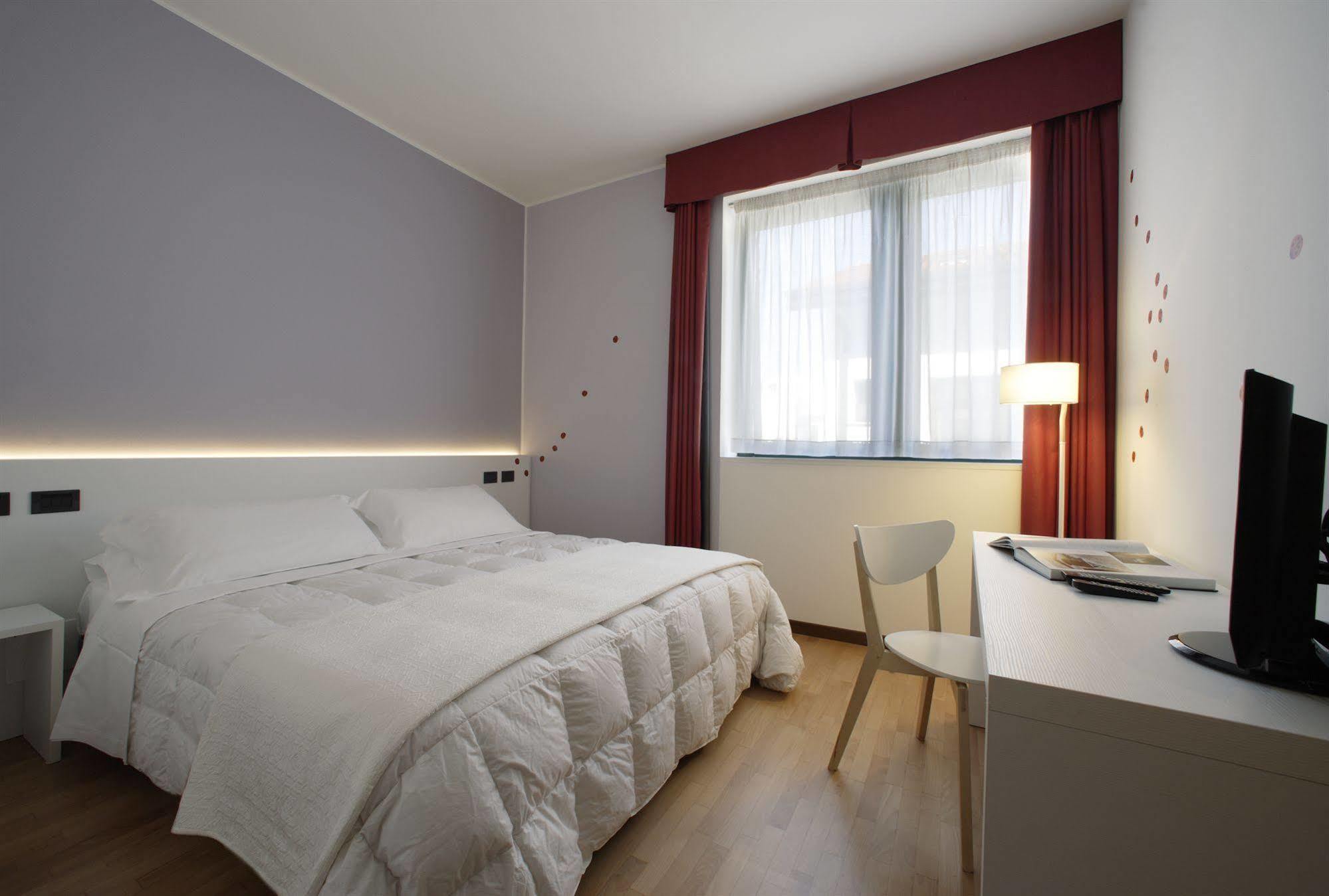 Hotel Forte Del 48 San Donà di Piave Extérieur photo